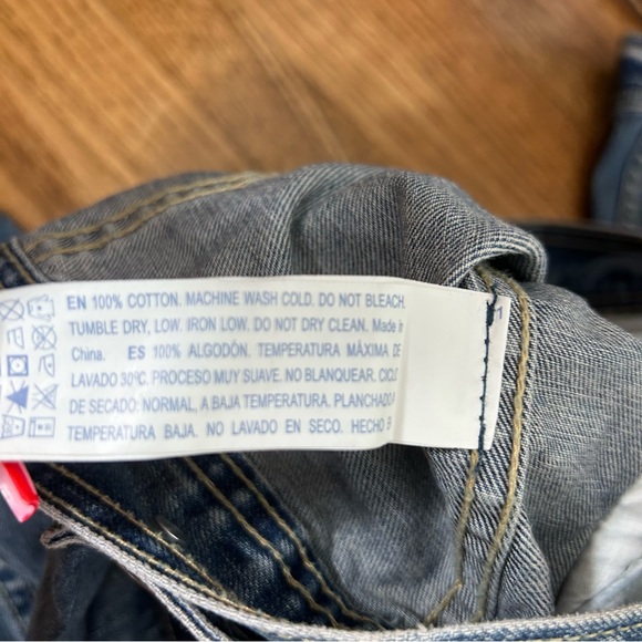 Forever 21 | Cropped Denim Trucker Jacket - Picture 8 of 13